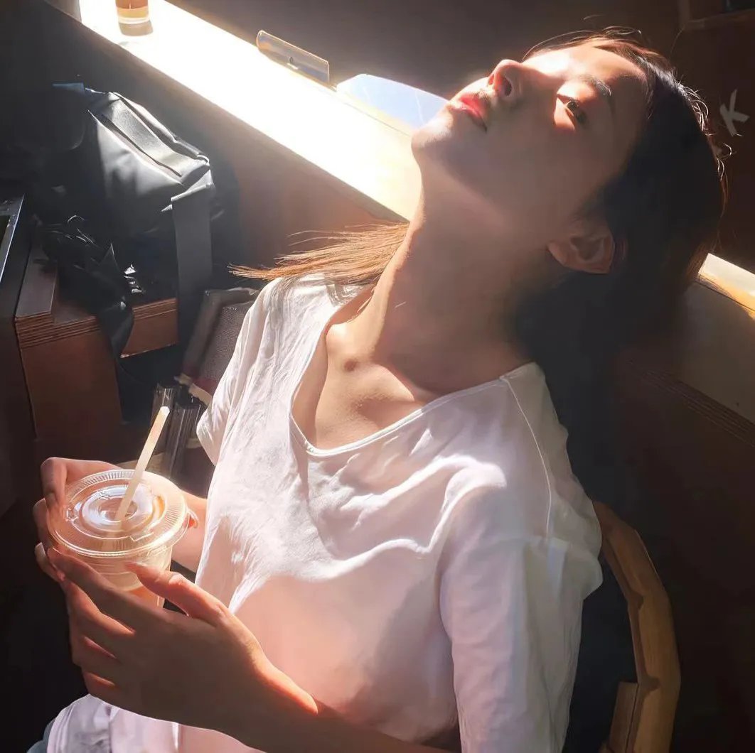 爱很真水很深封面